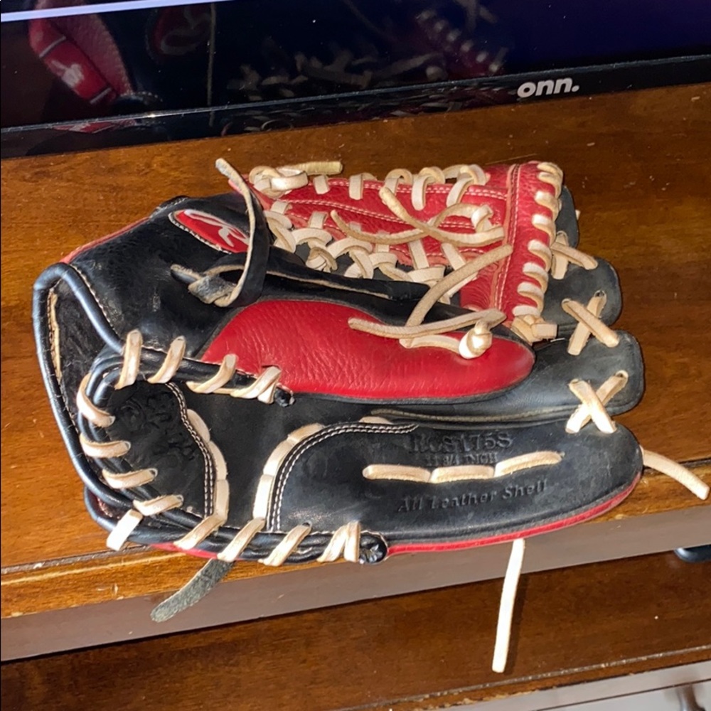 Baseball glove